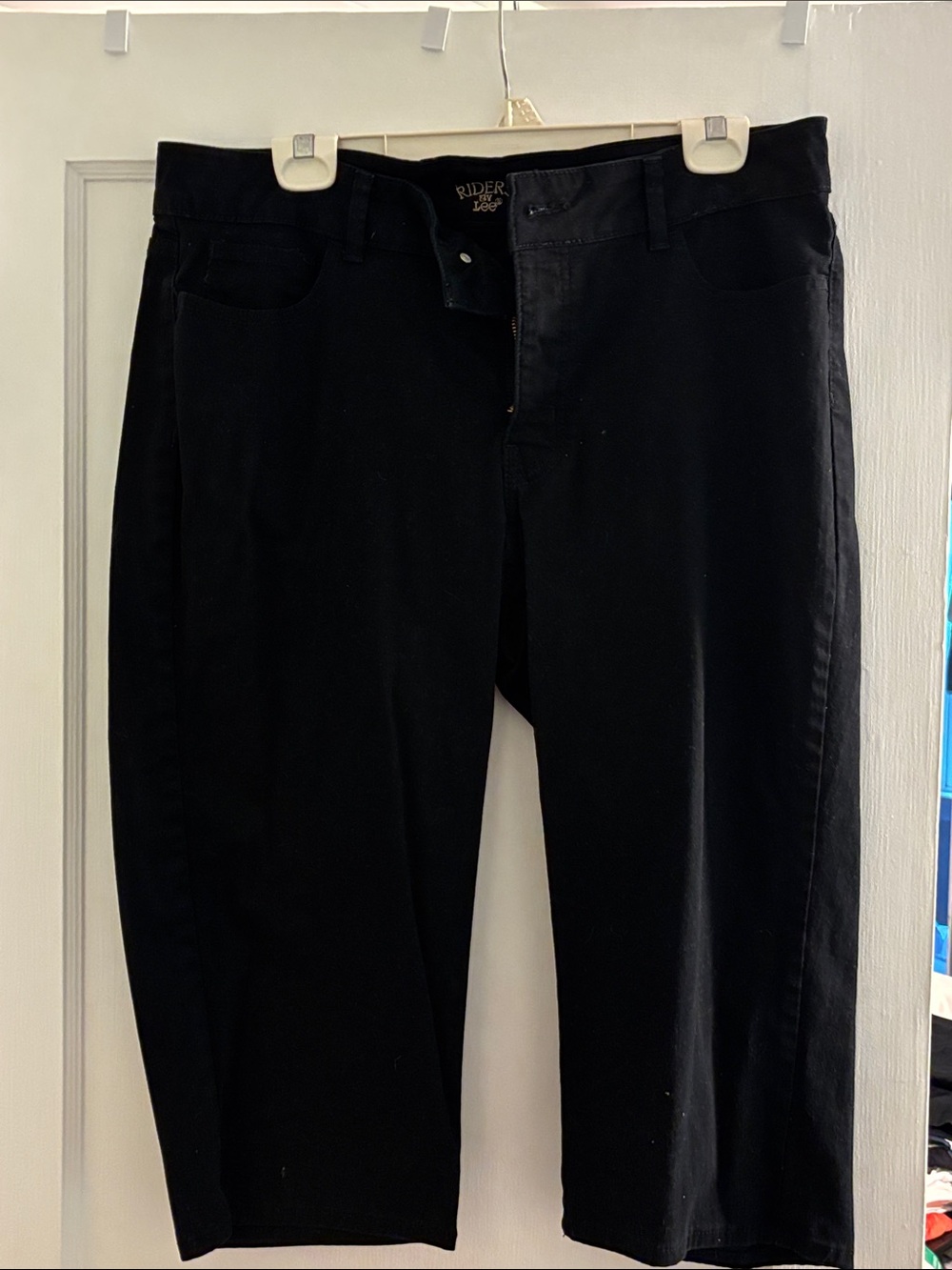 Lee Black Straight cropped Jeans